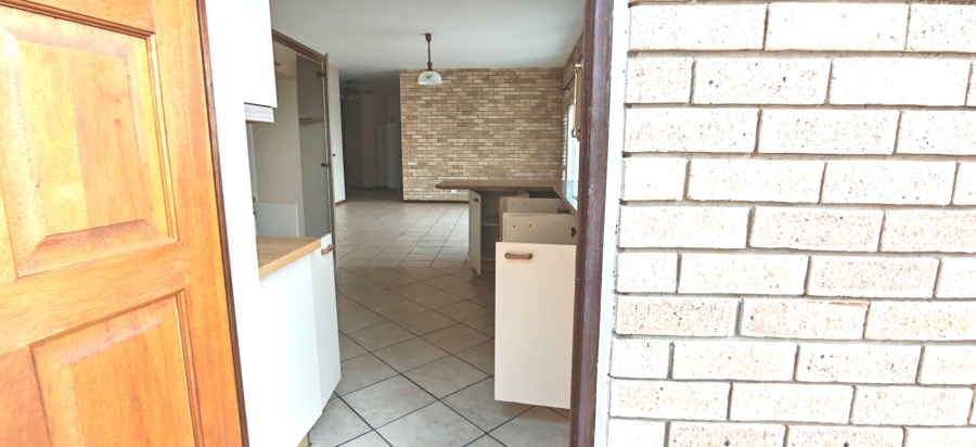 5 Bedroom Property for Sale in Dana Bay Western Cape